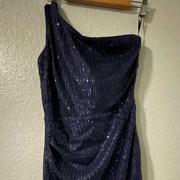 Grace Karin Navy Blue Sequin Dress. Medium. 1-Shoulder. Knee length. Ruched. - Picture 5 of 13